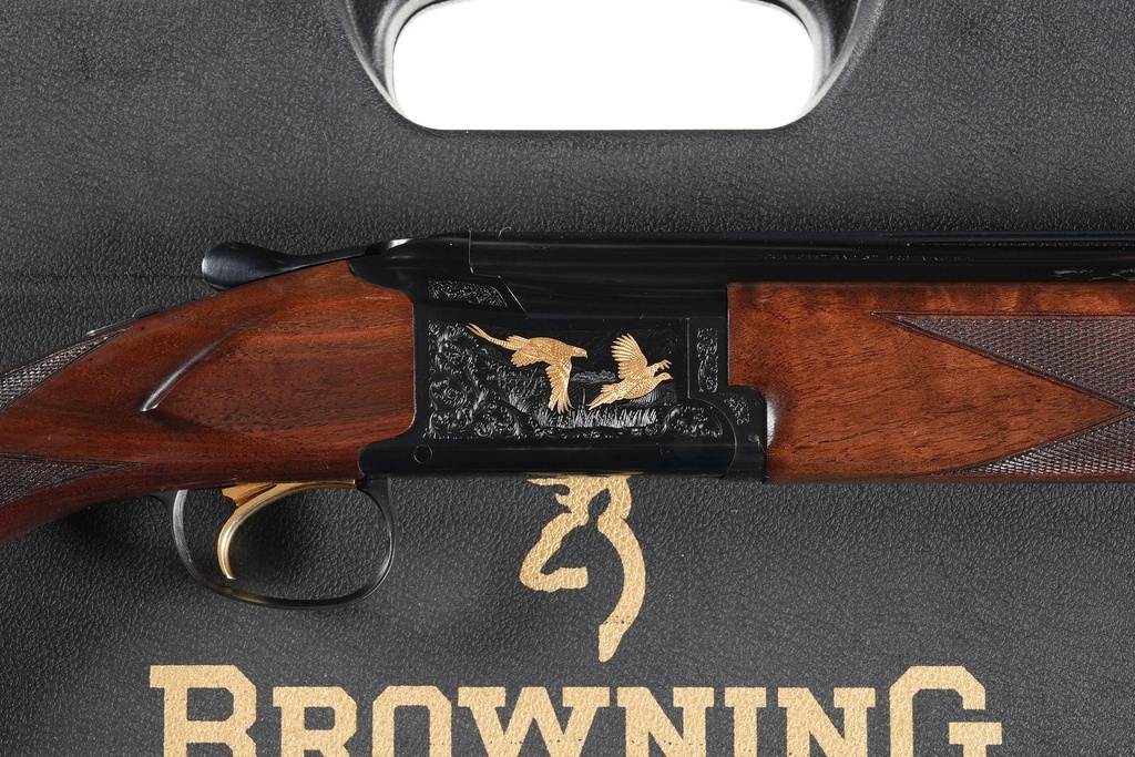 Browning B725 Hunter O/U Shotgun 12ga