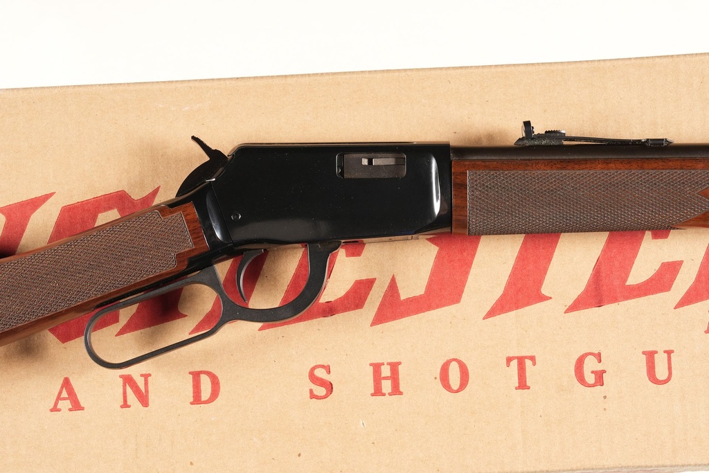 45762 Winchester 9422M Lever Rifle .22 mag